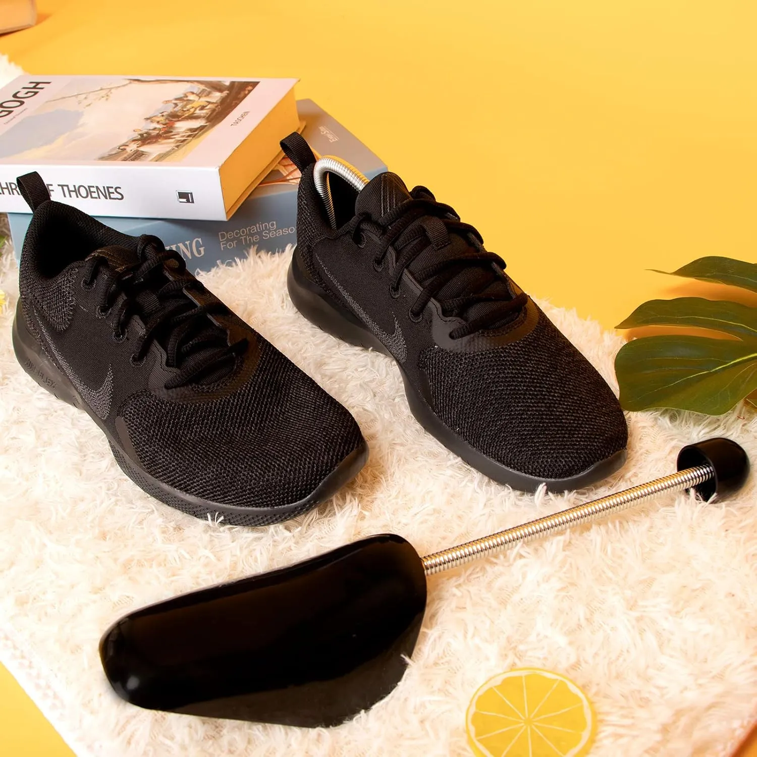 2 Pairs Plastic Shoe Tree Stretcher Shaper for Men (Black)